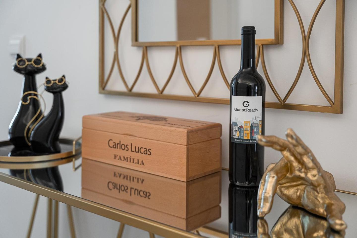 Guestready - A Prime Stay Near The Beach Matosinhos  Bagian luar foto